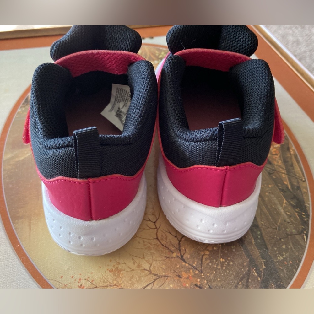 NWOT Jordan’s-23 Toddlers Sz-9C NoTie Laces w/Velcro, Light, Comfortable Shoes - Picture 10 of 16